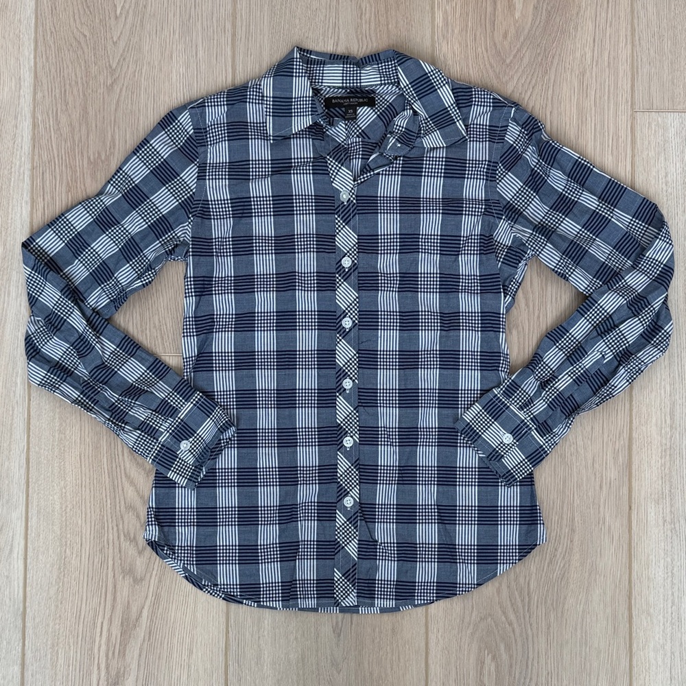 Blue White Plaid Button Up Shirt Banana Republic Soft Wash 100% Cotton Top XS